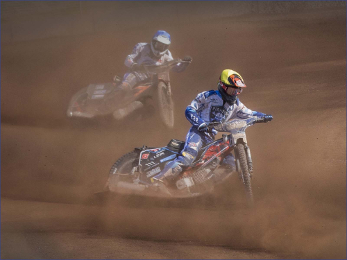 In-the-dust-lane by David Woodthorpe