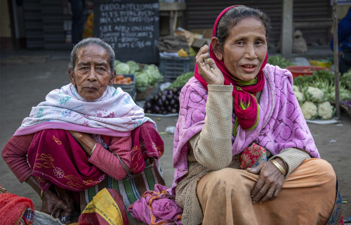 Assam-Vegetable-Market-Ladies-by-David-Woodthorpe