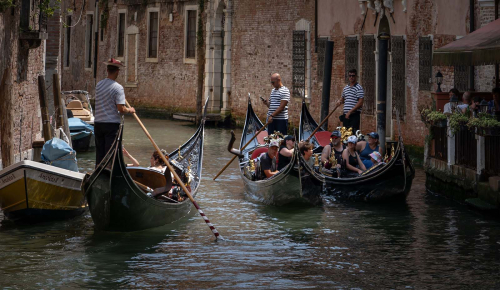 Venice-by-Ken-Rennie