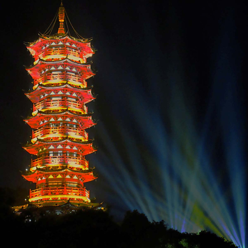 Guilin-pagoda Philip Cartwright