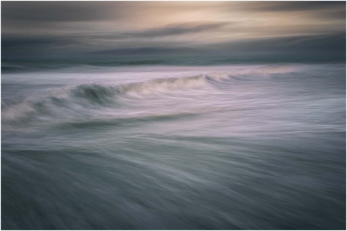 Incoming-Tide by Tony Melling