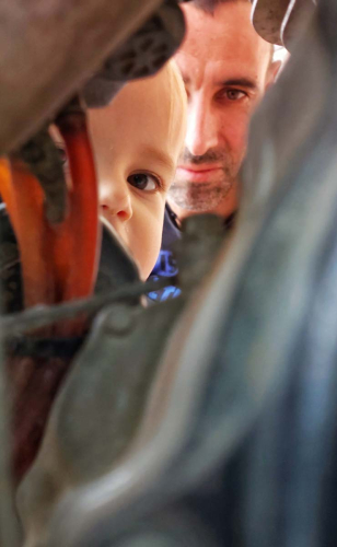 Looking-through by Almar Marta
