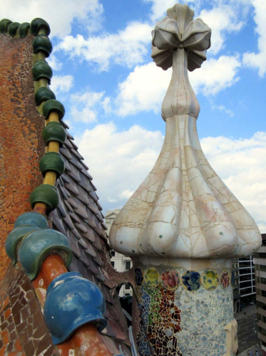 Gaudi-Casa-Batllo by Philip Cartwright