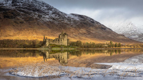 Kilchurn-Castle-and-Ice by David Carine